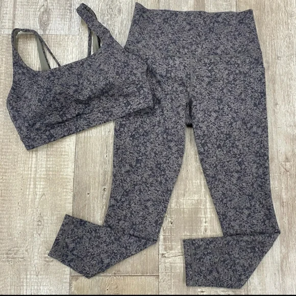 Athleta Taupe & Black Tights & Bra Set NWOT - Picture 1 of 3